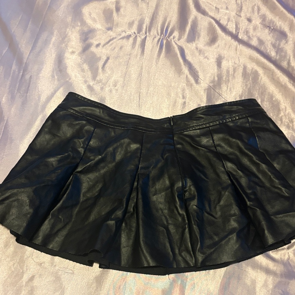 SHEIN Black Faux Leather Mini Skirt